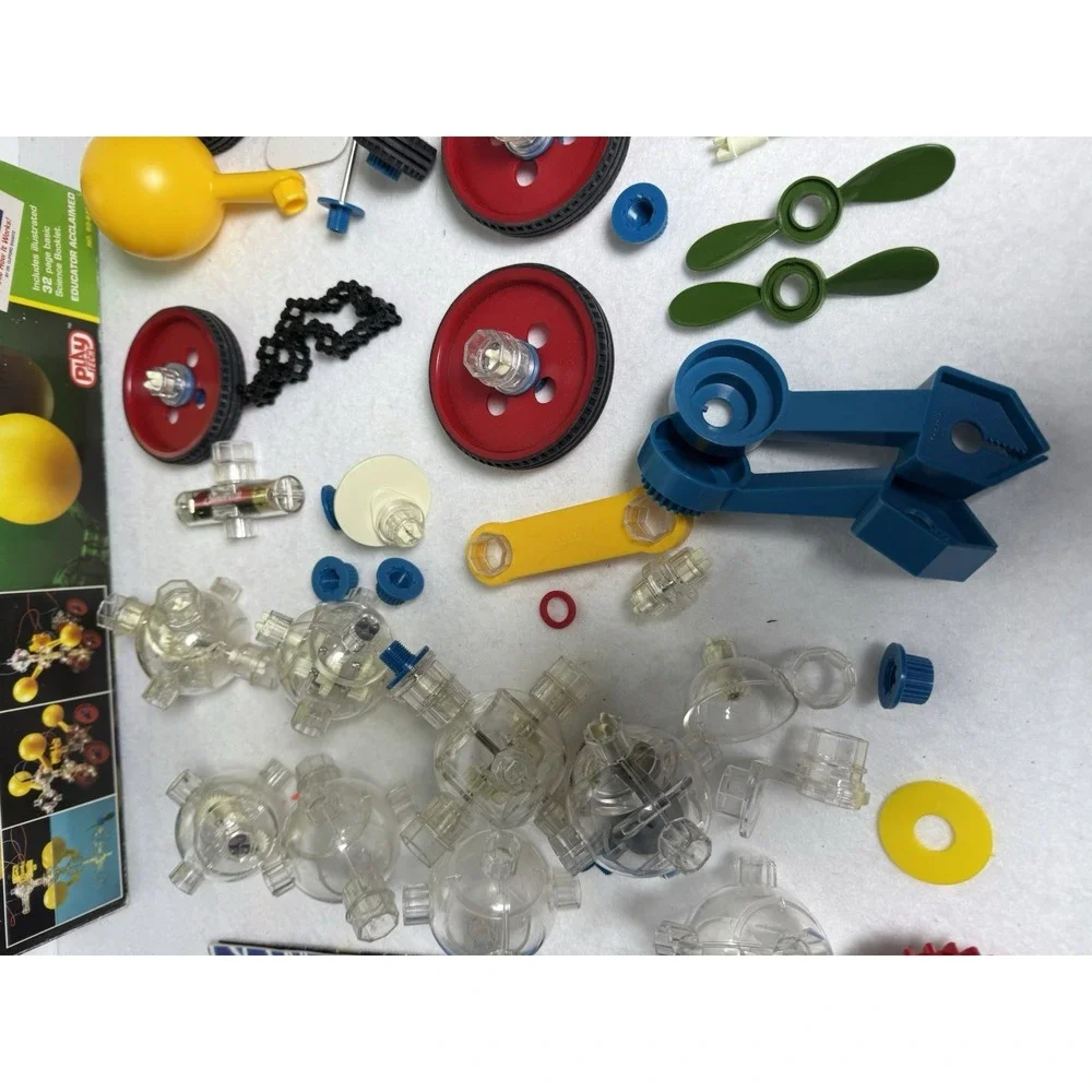 Vintage Capsela 400 Construct 22 Motorized Land and Water Toys For Parts‎ Only